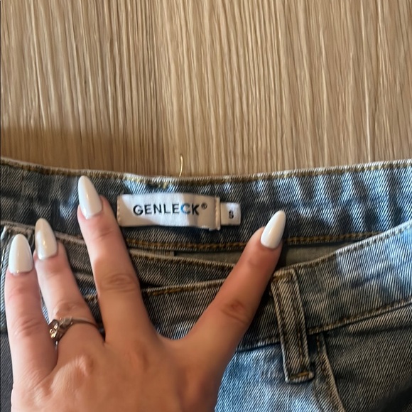 Faded Blue Denim Shorts NEEDS AN IRON (: - Picture 2 of 9